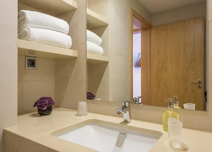 Almada Domus Apartment *