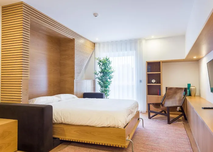 Almada Domus * Porto