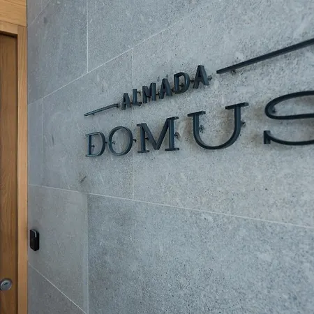 Almada Domus *