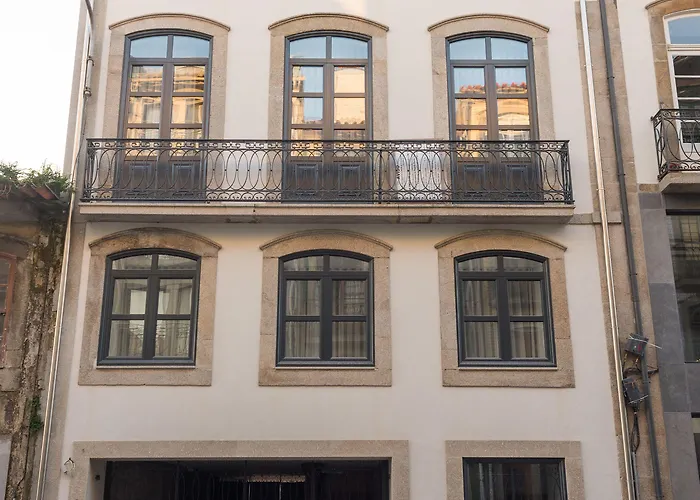 Almada Domus Apartment *