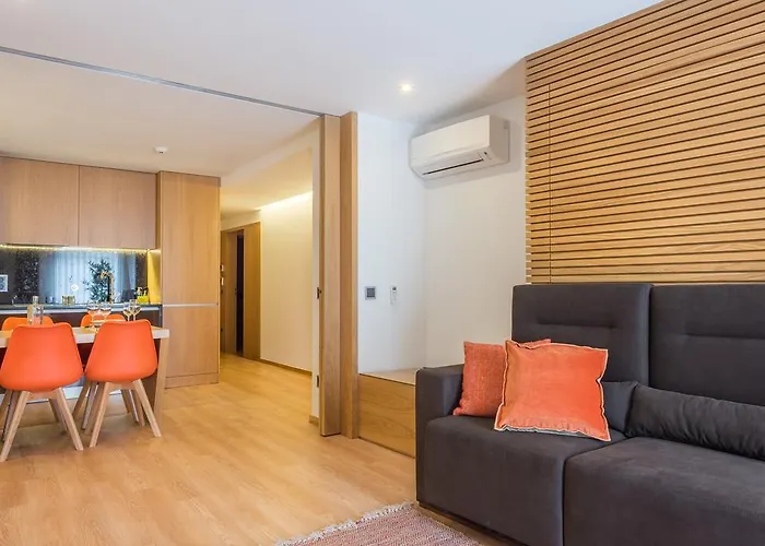 Apartment Almada Domus